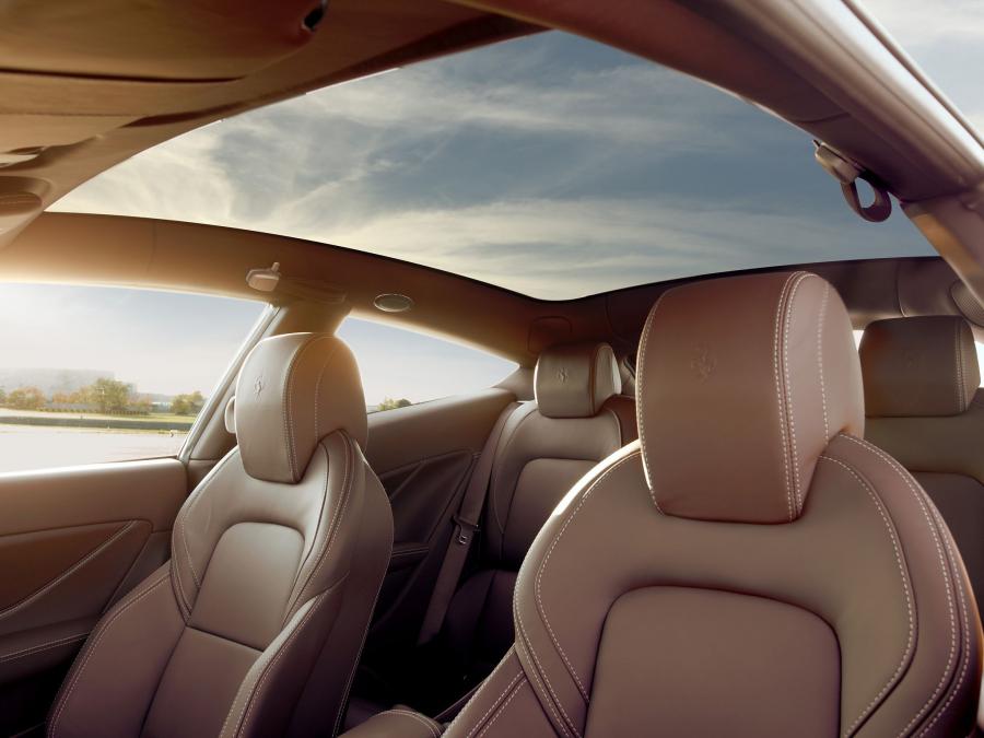  Ferrari FF Panoramic Roof 2012 года  (фото 2 из 3)